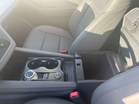 New 2026 Ford Explorer Active w/ Active Comfort Package image 42