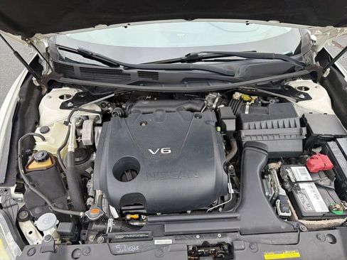 Used 2016 Nissan Maxima SR image 23
