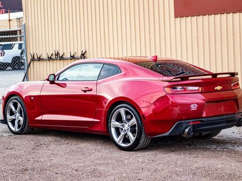 Used 2018 Chevrolet Camaro SS image 6