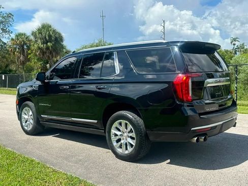 Used 2021 GMC Yukon Denali w/ Denali Premium Package AWD/4WD image 7
