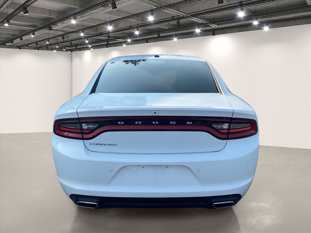 Used 2020 Dodge Charger SXT w/ Leather Interior Group RWD image 6