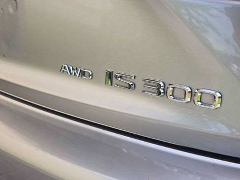 Used 2020 Lexus IS 300 F Sport w/ F Sport Package AWD/4WD image 6