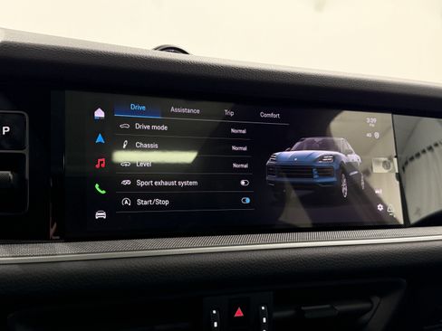 New 2026 Porsche Cayenne S image 42