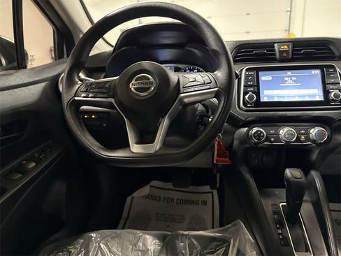Used 2022 Nissan Versa S image 19