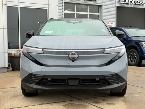 New 2026 Nissan Leaf Platinum+ w/ Cargo Package (Platinum+) FWD image 9