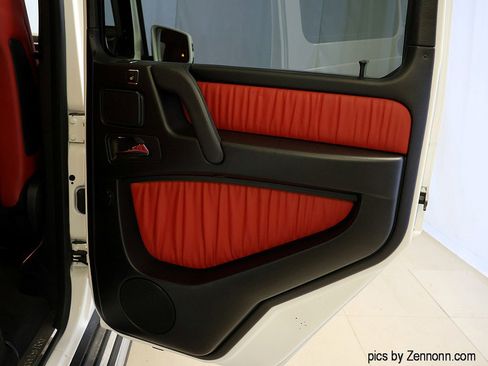 Used 2017 Mercedes-Benz G 550 G 550 image 32