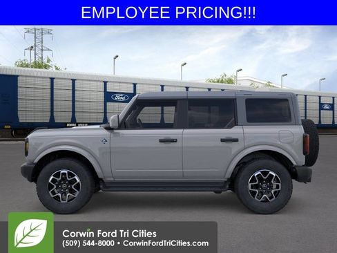 New 2026 Ford Bronco Outer Banks AWD/4WD image 4