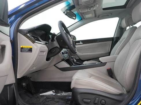 Used 2017 Hyundai Sonata Limited image 21