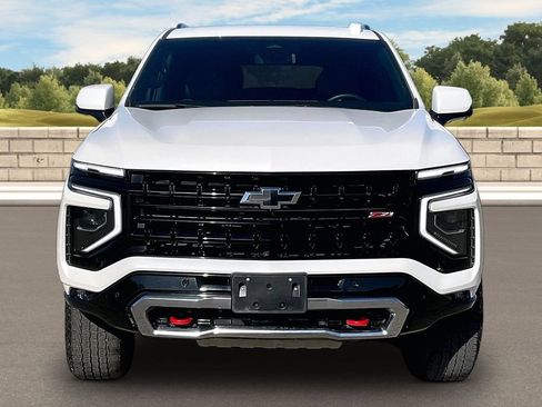 Used 2025 Chevrolet Tahoe Z71 AWD/4WD image 3