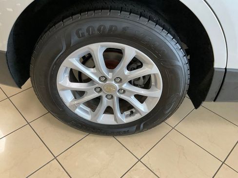 Used 2021 Chevrolet Equinox LS AWD/4WD image 8