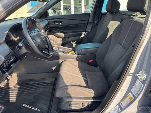 Used 2023 Honda Accord Sport image 15
