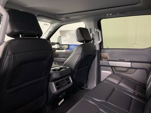 New 2026 Ford F250 Lariat w/ Black Appearance Package image 15