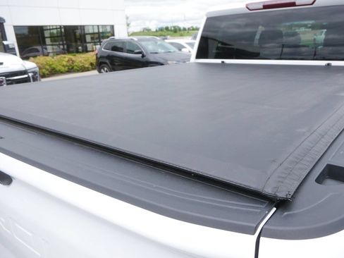 Used 2023 Chevrolet Silverado 3500 LT w/ Convenience Package AWD/4WD image 4
