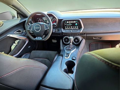Used 2017 Chevrolet Camaro ZL1 RWD image 12