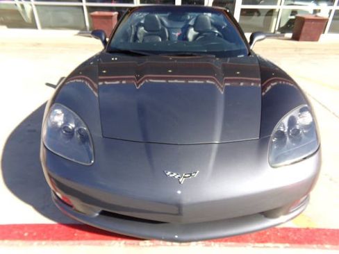 Used 2012 Chevrolet Corvette Convertible image 2