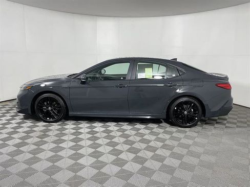 New 2026 Toyota Camry SE FWD image 4