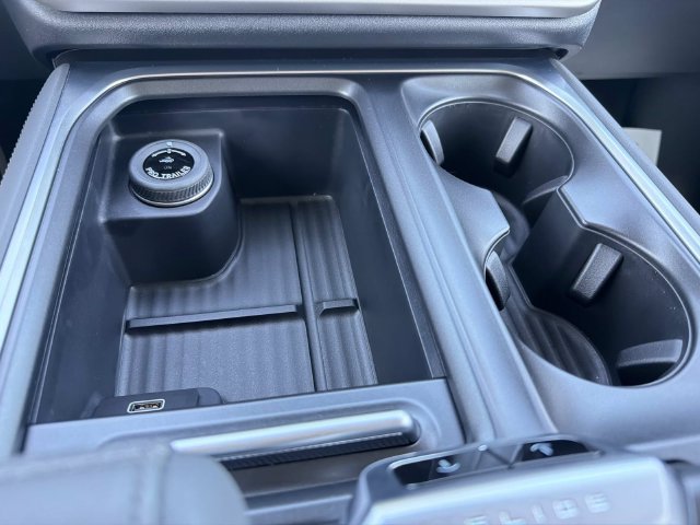 New 2027 Ford Expedition Active RWD image 30