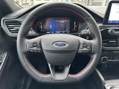 Used 2025 Ford Escape ST-Line FWD image 19