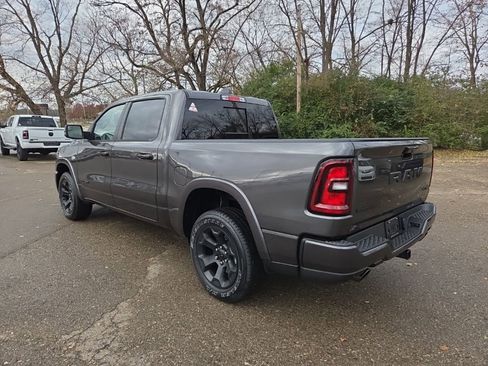 New 2026 RAM 1500 Big Horn AWD/4WD image 5