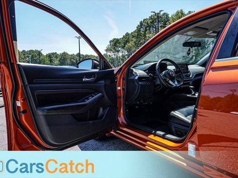 Used 2019 Nissan Altima 2.5 SR FWD image 18