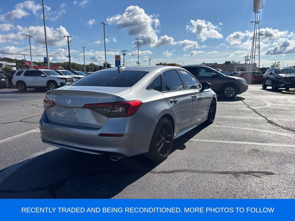 Used 2024 Honda Civic Sport image 2