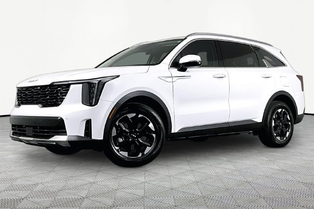 Certified 2026 Kia Sorento S FWD image 1