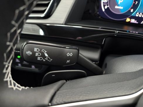 New 2025 Volkswagen Atlas Cross Sport SE image 38