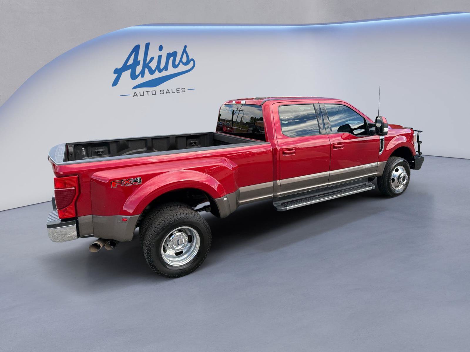 Used 2021 Ford F350 Lariat w/ Lariat Value Package AWD/4WD image 10
