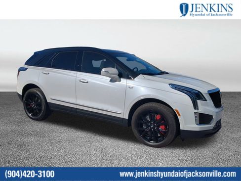 Used 2025 Cadillac XT5 Sportv image 1