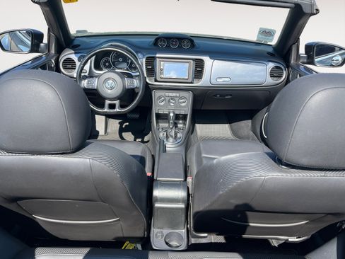 Used 2013 Volkswagen Beetle TDI image 10