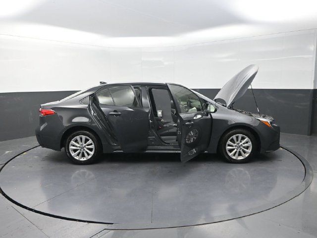 Used 2026 Toyota Corolla LE w/ LE Premium Package FWD image 46