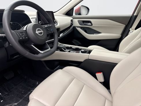 Used 2023 Nissan Rogue SL AWD/4WD image 10