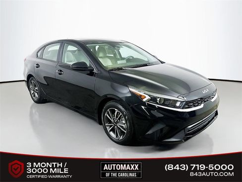 Used 2023 Kia Forte LXS image 1