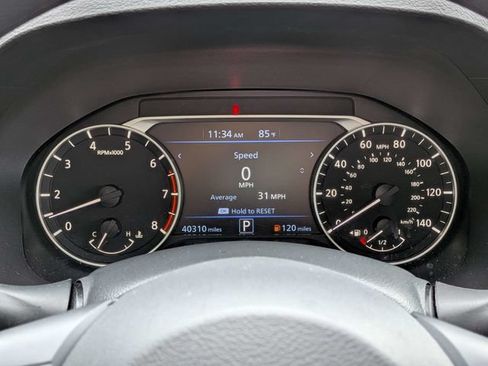 Used 2025 Nissan Altima 2.5 SV FWD image 29