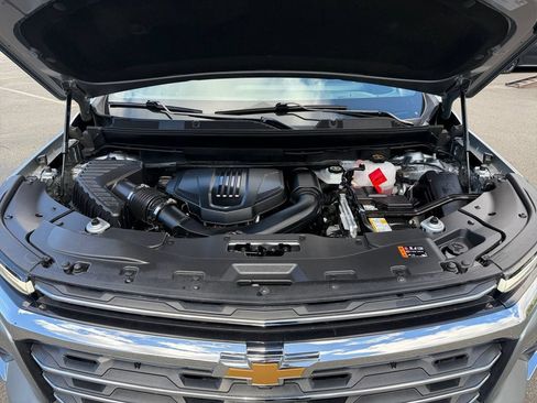 Used 2025 Chevrolet Traverse LT w/ Sun and Wheel Package AWD/4WD image 29