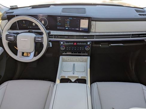 Used 2025 Hyundai Santa Fe Calligraphy image 19