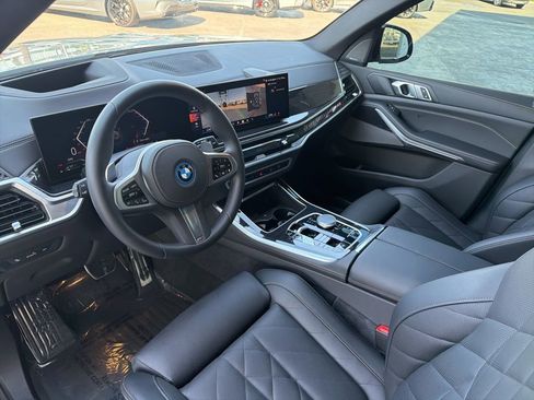Used 2025 BMW X5 xDrive50e w/ M Sport Package image 10