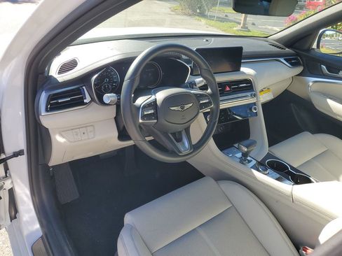 Used 2025 Genesis G70 2.5T image 28