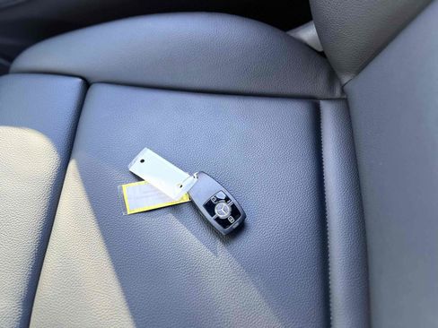 Used 2023 Mercedes-Benz Sprinter 2500 image 7