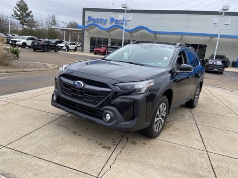 Used 2024 Subaru Outback Premium image 4