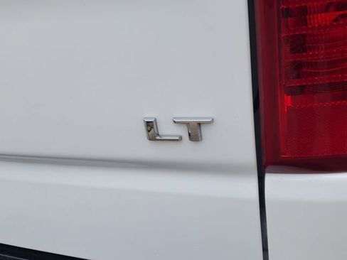 Used 2025 Chevrolet Silverado 1500 LT image 6