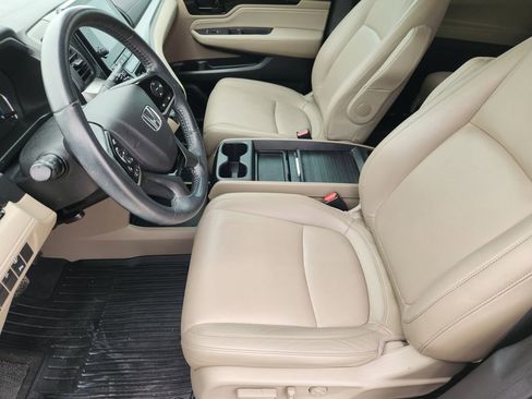 Used 2023 Honda Odyssey Touring image 12