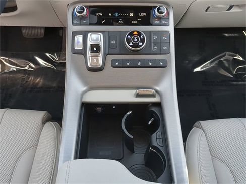 New 2024 Hyundai Palisade Calligraphy image 19