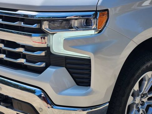 Used 2024 Chevrolet Silverado 1500 LTZ w/ LTZ Premium Package AWD/4WD image 15