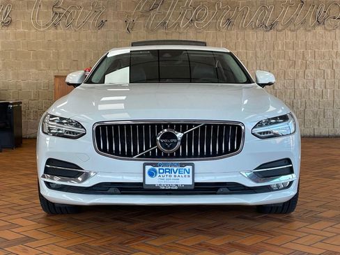 Used 2018 Volvo S90 T6 Inscription w/ Convenience Package image 3