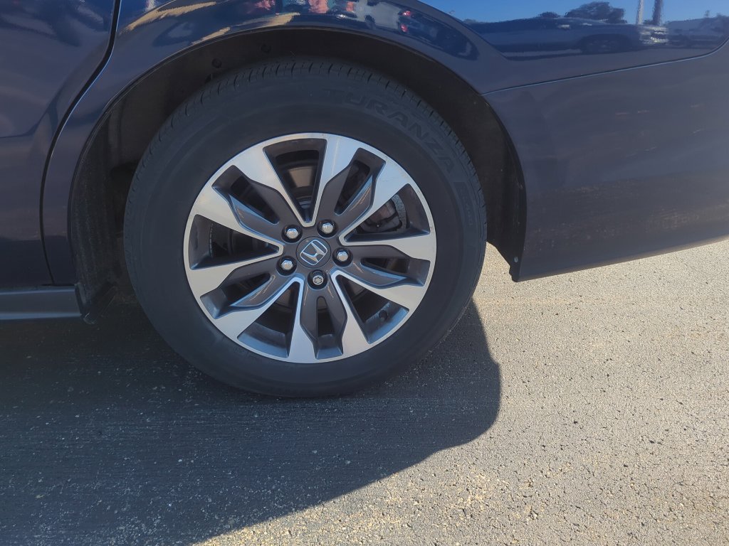 Used 2024 Honda Odyssey EX-L image 13