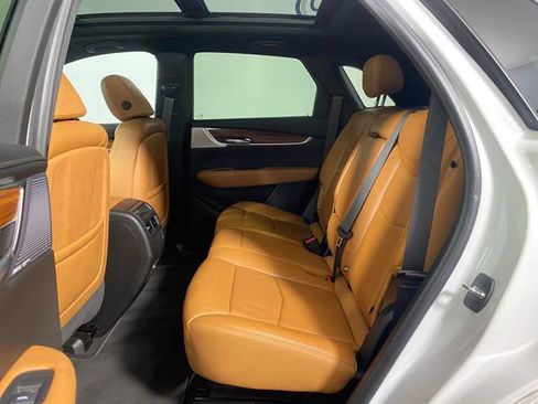 Certified 2020 Cadillac XT5 Premium Luxury w/ LPO, Floor Liner Package image 27