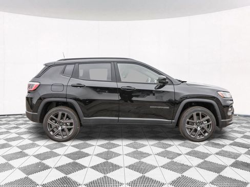 New 2026 Jeep Compass Limited image 9