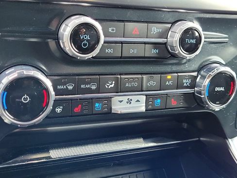 Used 2025 Ford F150 Platinum w/ Equipment Group 702A High AWD/4WD image 27