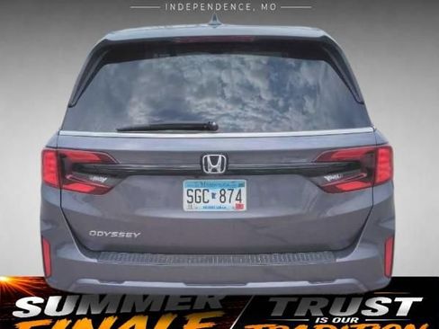 Used 2025 Honda Odyssey EX-L image 7